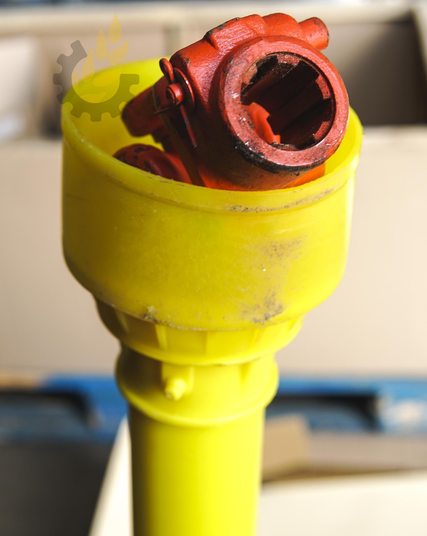 Вал кардан. 1000-1600 ОП (6х8)